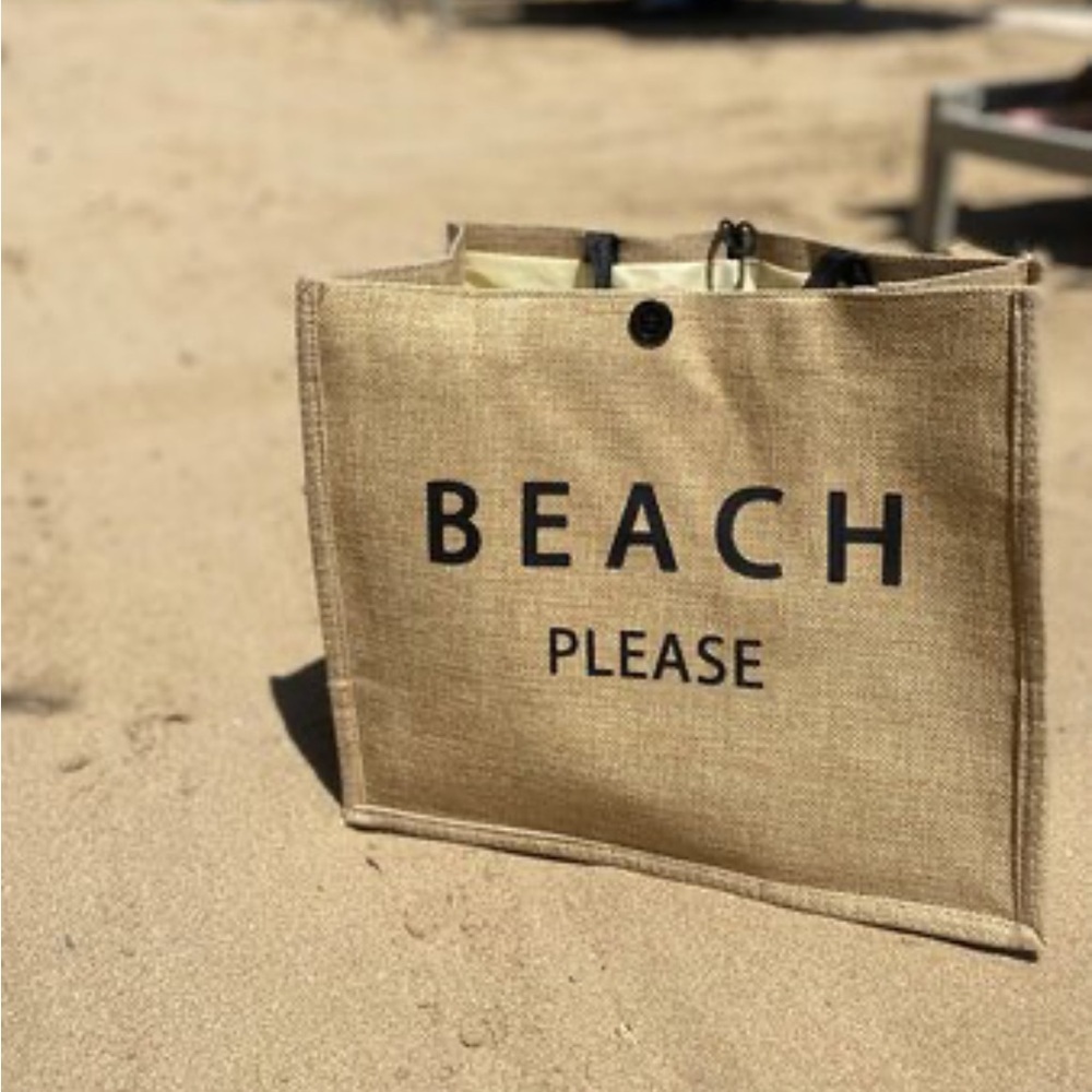 Stylish Beach-Themed Tote Bag With Letter Print - Picture 6 of 6